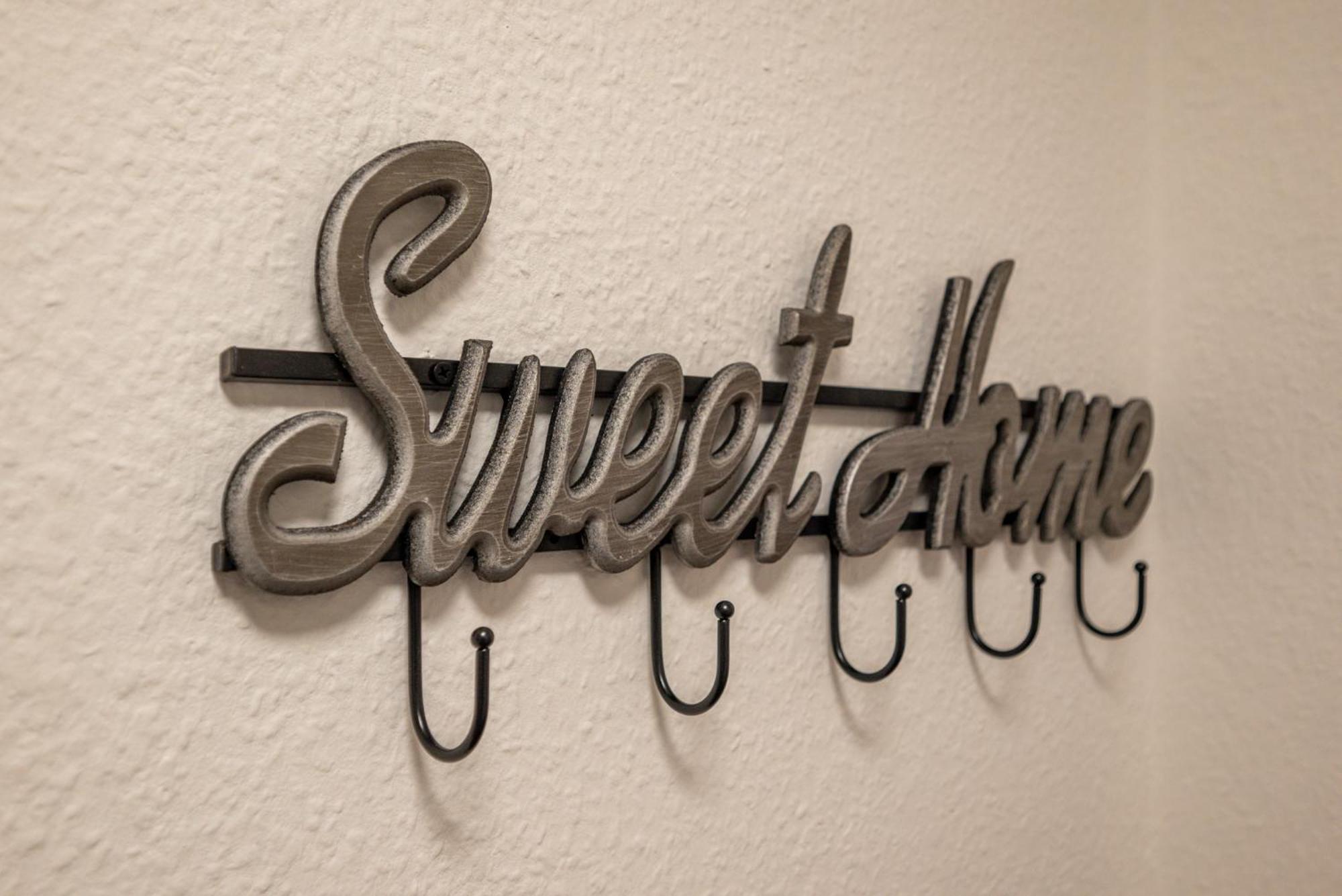 Sweethome - Zentral - Kueche & Parkplatz, Wifi Halle  Ngoại thất bức ảnh