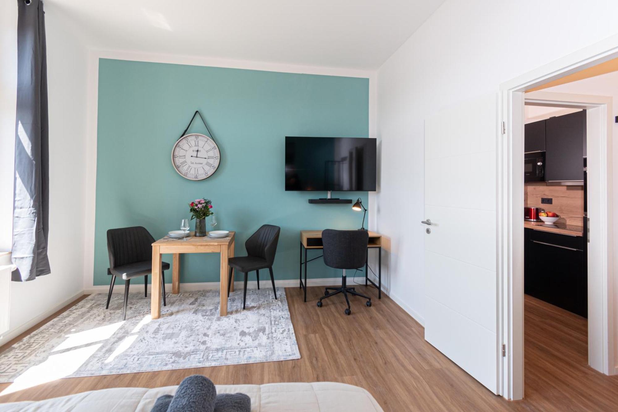 Sweethome - Zentral - Kueche & Parkplatz, Wifi Halle  Ngoại thất bức ảnh